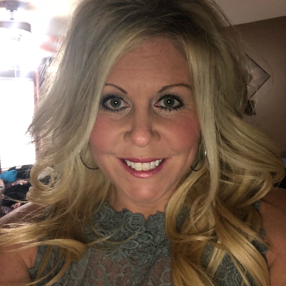 Meet your Posher, Kelly